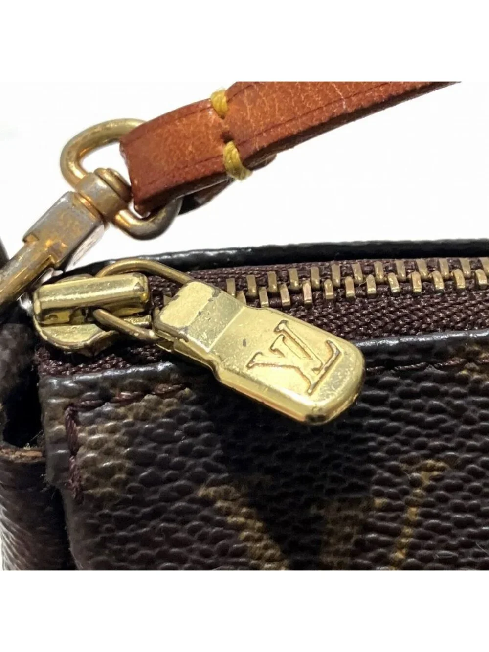 Louis Vuitton Pochette Monogram Pouch Canvas